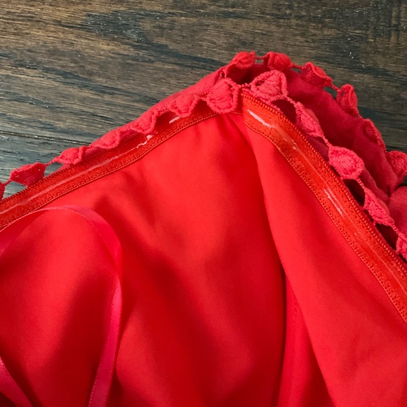 One and Only Collective Strapless Red Romper size M - Picture 10 of 11